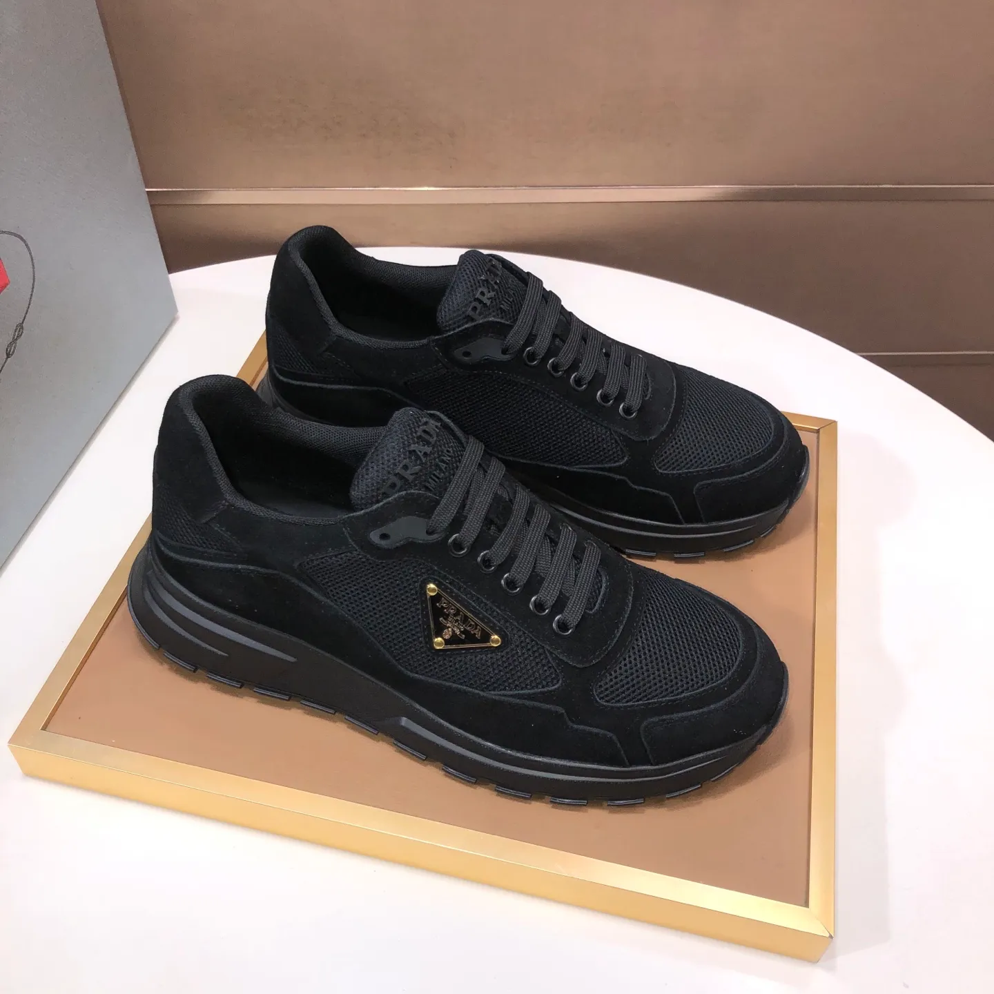 Men's shoes 💰580💰 [PRADA] Top-quality original items, new seasonal styles, high-quality original items, top-level imported calfskin and original imported glue, imported cowhide lining with original cowhide feet, original outsole! Quality guaranteed! Code 38-45 (45 customized)